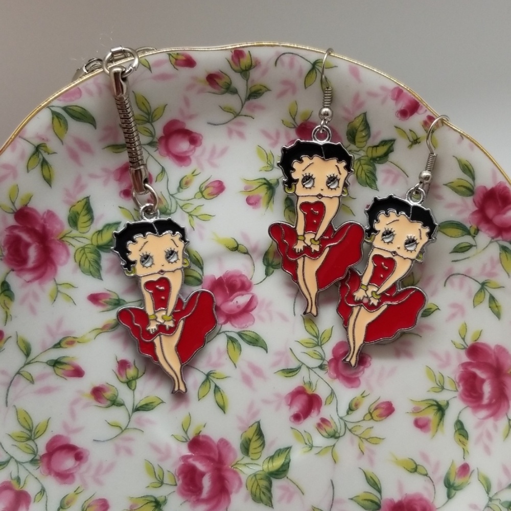 Bundle of 3/$35 Betty Boop Earrings and Keychain